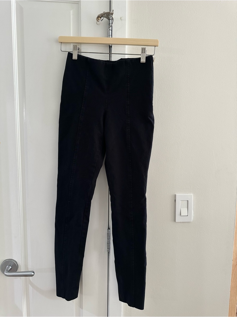 Club Monaco Black Skinny High-Rise Jeans